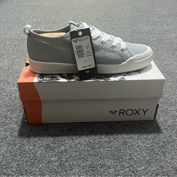 Roxy Thalia Sky Blue Canvas Sneakers - Picture 1 of 8